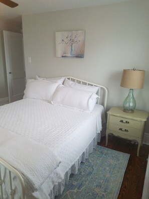 3 bedrooms, WiFi, bed sheets