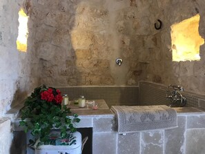 House, 2 Bedrooms, Smoking, Private Pool - Trullo Dell Orto Ostuni (Ostuni)