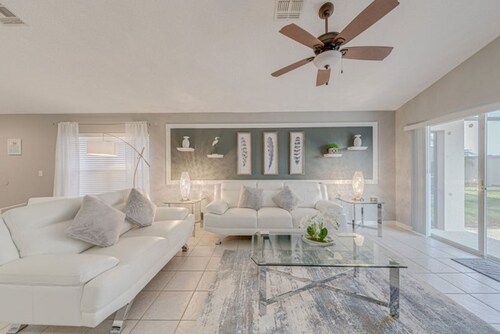 3 Bedroom Executive Pool Home and Games Room