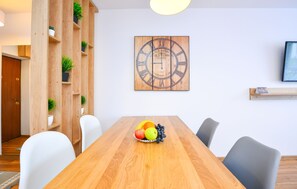 Departamento, 2 habitaciones, para fumadores, balcón | Restaurantes