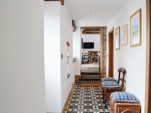 Interior - 2 bedroom accommodation in Betws, near Ammanford (Betws, near Ammanford)