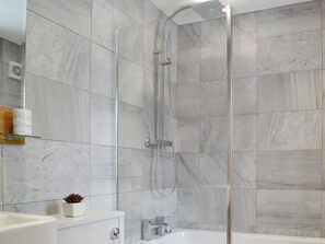 Towels - 2 bedroom accommodation in Betws, near Ammanford (Betws, near Ammanford)