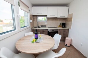 Maison, 2 chambres, terrasse, vue jardin | Intérieur