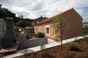 Maison, 2 chambres, terrasse, vue jardin | Extérieur