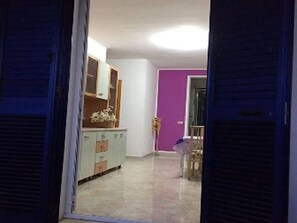House, 2 Bedrooms, Smoking, Patio | Interior