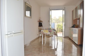 Casa, 2 quartos, para fumantes, varanda | Parte interna