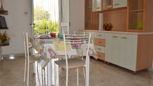 House, 2 Bedrooms, Smoking, Patio | Dining - Charming Home On The Beach With Spacious Terraces & Garden - Pets Allowed (Melendugno)