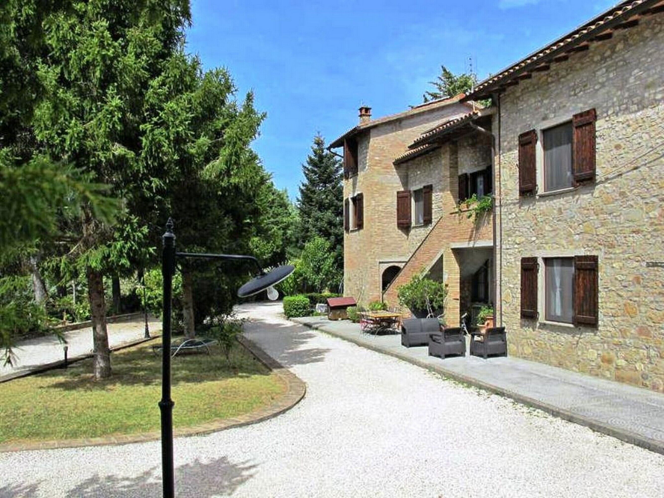 Villa, plusieurs chambres, accessible aux personnes à mobilité réduite, piscine privée | Restauration en plein air