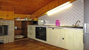 Villa, Multiple Bedrooms, Accessible, Private Pool | Private kitchen | Fridge, microwave, dishwasher, electric kettle - Podere Caldaruccio La Pineta - 26 People Cottage e Villa (Perugia)