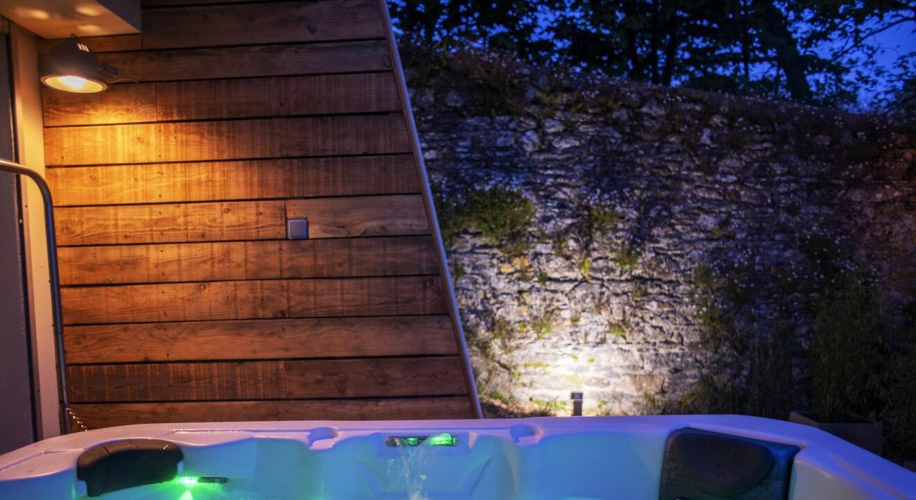 Bain à remous extérieur