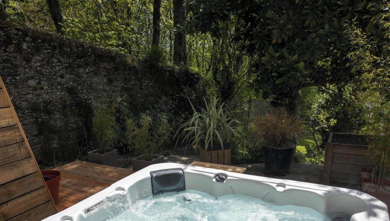 Bain à remous extérieur