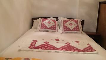 House, 1 Bedroom, Accessible, Terrace | 1 bedroom, iron/ironing board