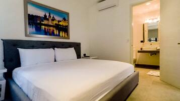 Condo, 2 habitaciones, balcón, vista a la ciudad | 3 habitaciones