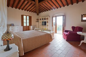 6 Schlafzimmer, Bügeleisen/Bügelbrett, WLAN, Bettwäsche