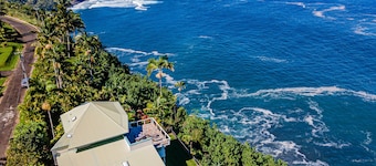 Paradise Bluff: Cliffside Home w/Gorgeous Ocean Views and Tropical Garden