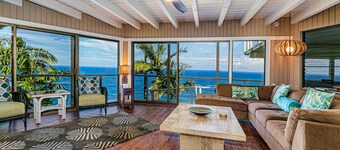 Paradise Bluff: Cliffside Home w/Gorgeous Ocean Views and Tropical Garden