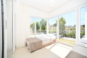 2 chambres, minibar, Wi-Fi gratuit, draps fournis