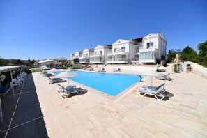 季節性室外泳池