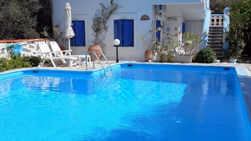 Appartement, 1 chambre, balcon, vue jardin | Piscine | Piscine extérieure