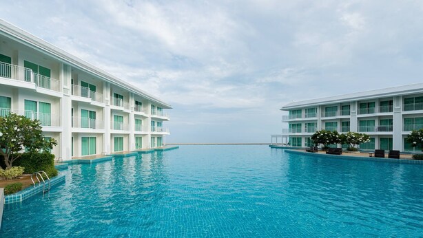 Unclassified image, 1 of 68, button - Beachfrontpoolfront 1 Bedroom Located In Cha-amhua Hin (Cha-am)