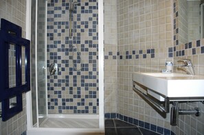 Villa, 3 habitaciones, patio, vista al océano | Baño