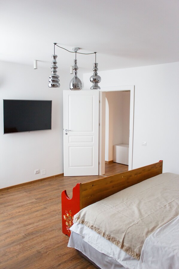 Apartment, 1 Bedroom, Smoking, Balcony