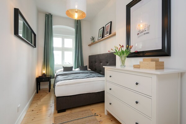 2 bedrooms, WiFi, bed sheets