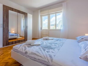 3 chambres, accès à Internet (gratuit)