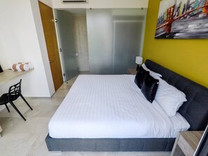 Apartment, 1 Schlafzimmer, Balkon, Stadtblick | 1 Schlafzimmer, Bügeleisen/Bügelbrett