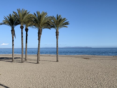 Playa Serena, 2 bed 2 Bath Luxury Apartment 300m From Beachfront