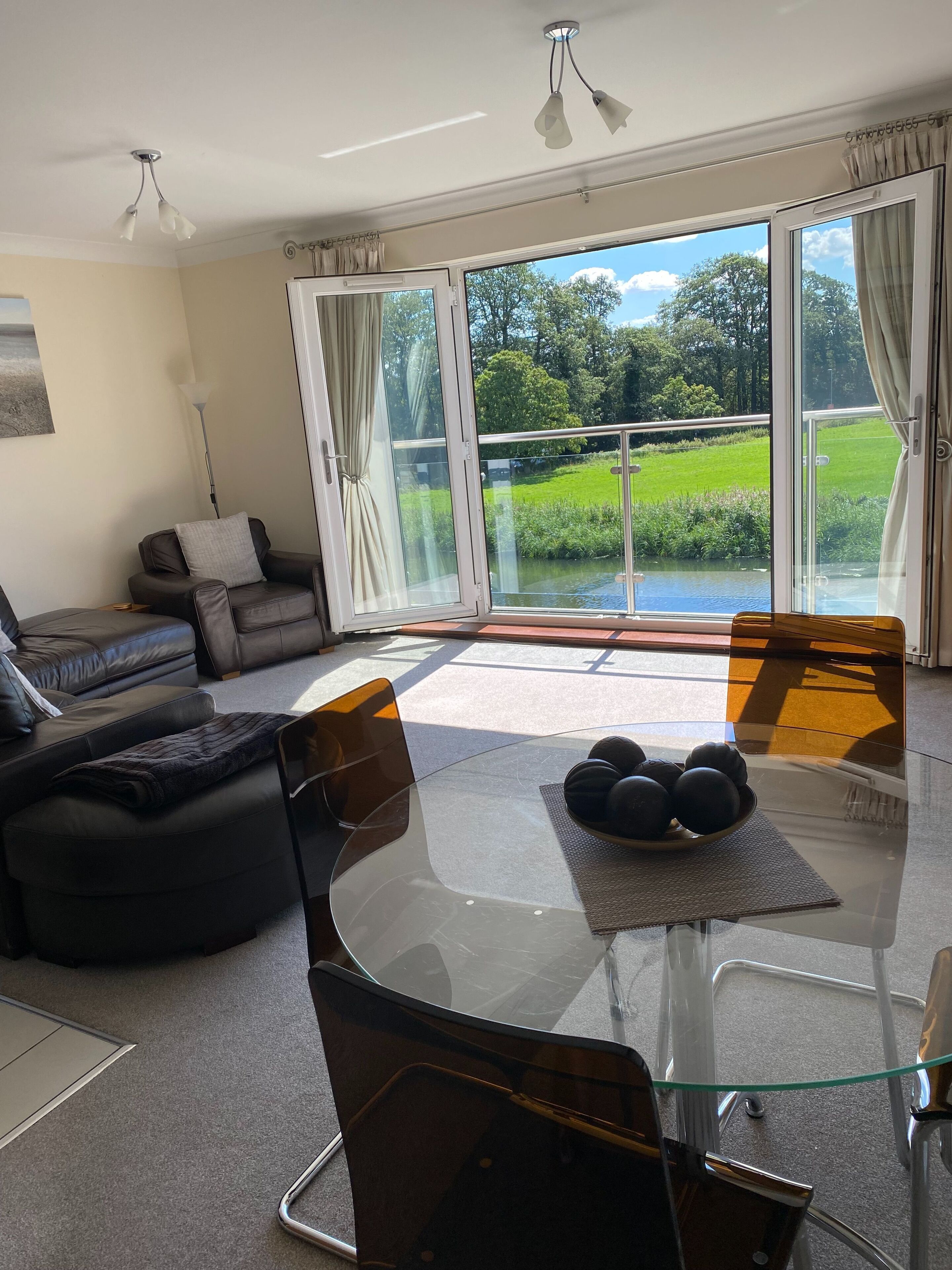 Apartment, 2 Bedrooms, River View | Interior