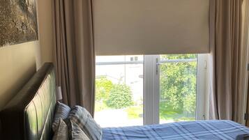 Apartment, 2 Bedrooms, River View | 2 bedrooms, iron/ironing board, bed sheets