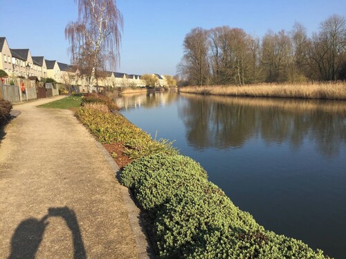 2BR &2 Bath Riverside Penthouse 2 Parking View Near St Neots