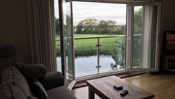Unclassified image, 1 of 50, button - 2 Bedroom Riverside Penthouse Apartment Little Paxton St Neots (St Neots)