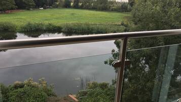 Apartment, 2 Bedrooms, River View | Exterior