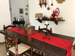Dining - Robertas Villa - Home Holiday (San Vito Lo Capo)