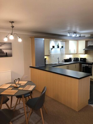 Appartement, 2 chambres, vue sur le fleuve | Cuisine privée