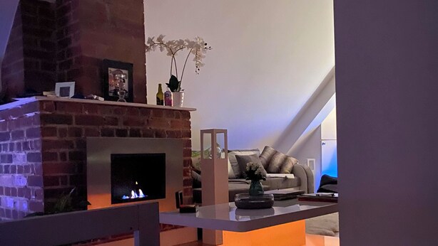 Unclassified image, 1 of 1, button - Modern Contemporary Luxury Small Medium (Dunstable)