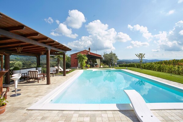 Outdoor pool - Holiday Home With Exclusive Swimming Pool in the Tuscan Maremma (Roccastrada)