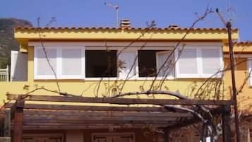 Apartment, 2 Bedrooms, Smoking, Terrace | Exterior
