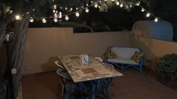 Apartment, 2 Bedrooms, Smoking, Terrace | Outdoor dining