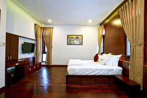3 bedrooms, bed sheets