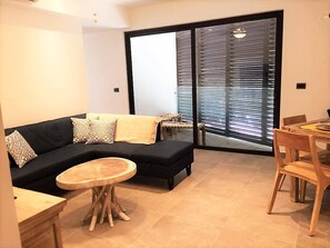 Lägenhet - 2 sovrum - balkong - utsikt mot staden | Interiör