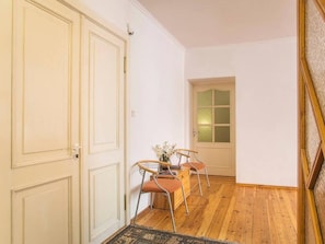 Appartement, 4 chambres, vue sur la ville | Intérieur