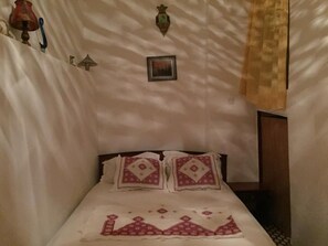 House, 1 Bedroom, Fireplace