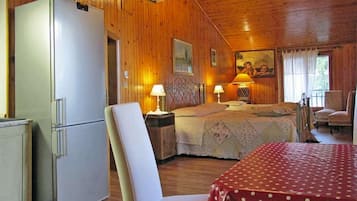 Villa, Multiple Bedrooms, Accessible, Fireplace | Interior