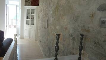 Nhà, 2 phòng ngủ, ban công, quang cảnh biển | Nội thất