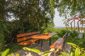 House, 2 Bedrooms, Smoking, Balcony | Dining