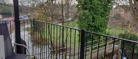 Apartment, 2 Bedrooms, Balcony, River View | Balcony