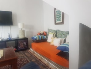 Apartment, 3 Bedrooms, Accessible, Balcony